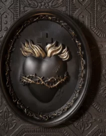 sacred-heart-plaque-thorns-the-blackened-teeth-gothic-home-decor-1-2_960x_crop_center